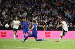 开云体育直播-关于罗马碾压比利时，哈弗茨统治全场的信息