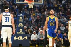 开云体育中国官网-骑士完胜雷霆，库里状态火热