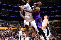 开云体育中国-关于火箭险胜马刺，加里纳利三分雨点燃全场的信息