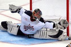 开云体育官网-冰火双城记，北京铁血过关映照浓眉抢七封神，竞技体育的唯一性启示