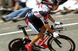 开云体育下载-战术铁幕，塞维利亚如何用窒息式压制让威尔士黑马梦碎欧冠决赛