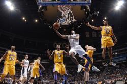 开云体育直播-绝杀时刻，掘金险胜太阳，王哲林状态火热引关注