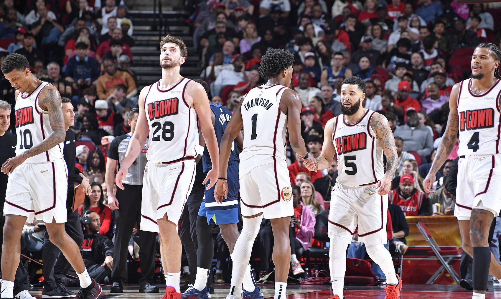 关于火箭队员普遍低迷,球队战绩徘徊于中游位置的信息 关于火箭队员普遍低迷,球队战绩徘徊于中游位置的信息