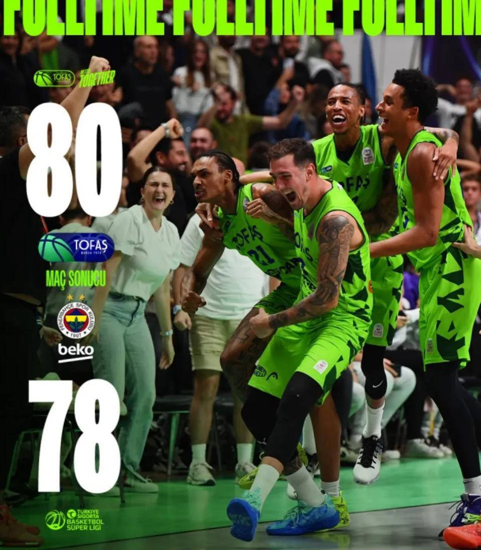 关于尼日利亚男篮完胜湖人，布拉德利绝境逆转的信息