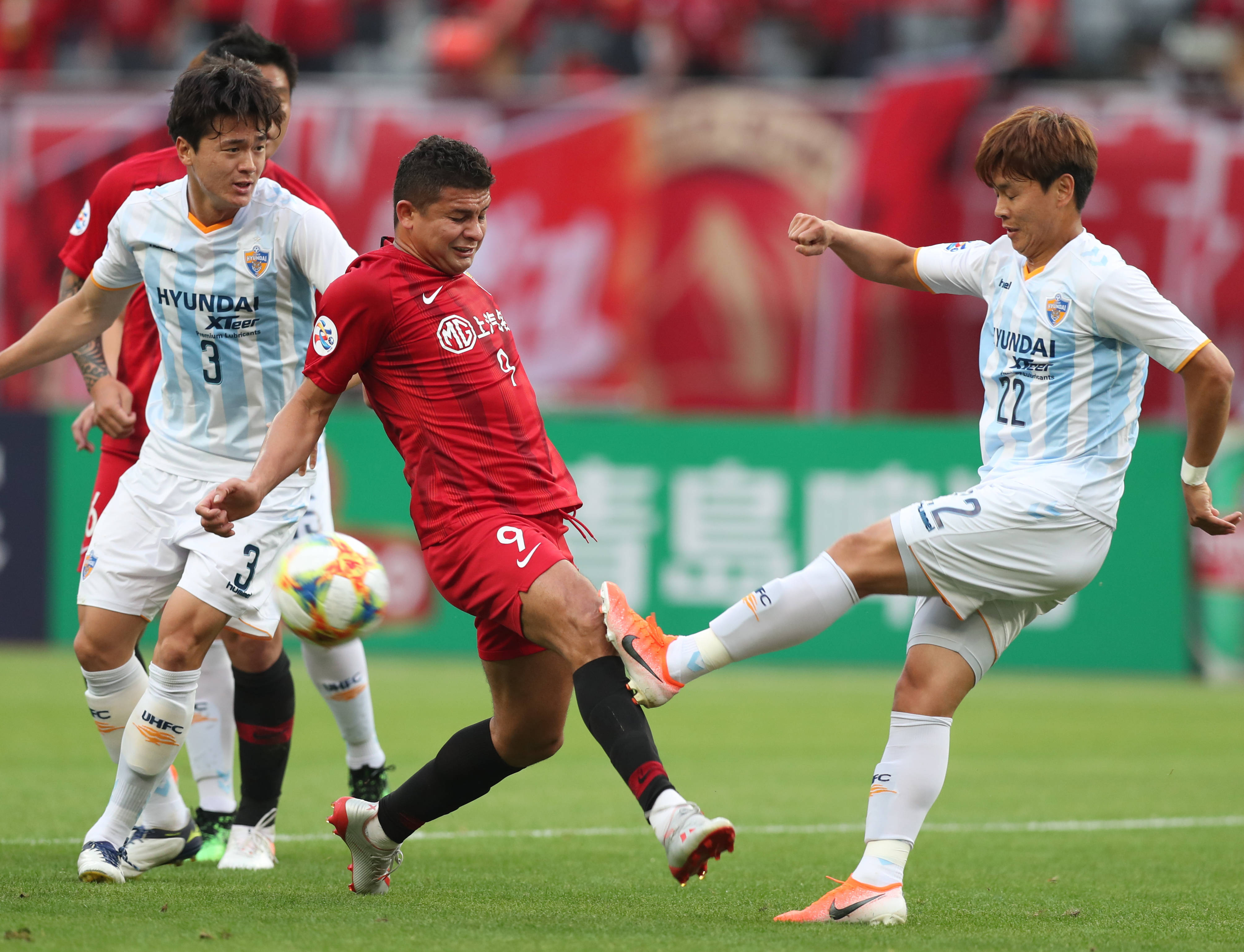 申花坐镇主场,一路逆风奋力对抗!的简单介绍 申花坐镇主场,一路逆风奋力对抗!的简单介绍