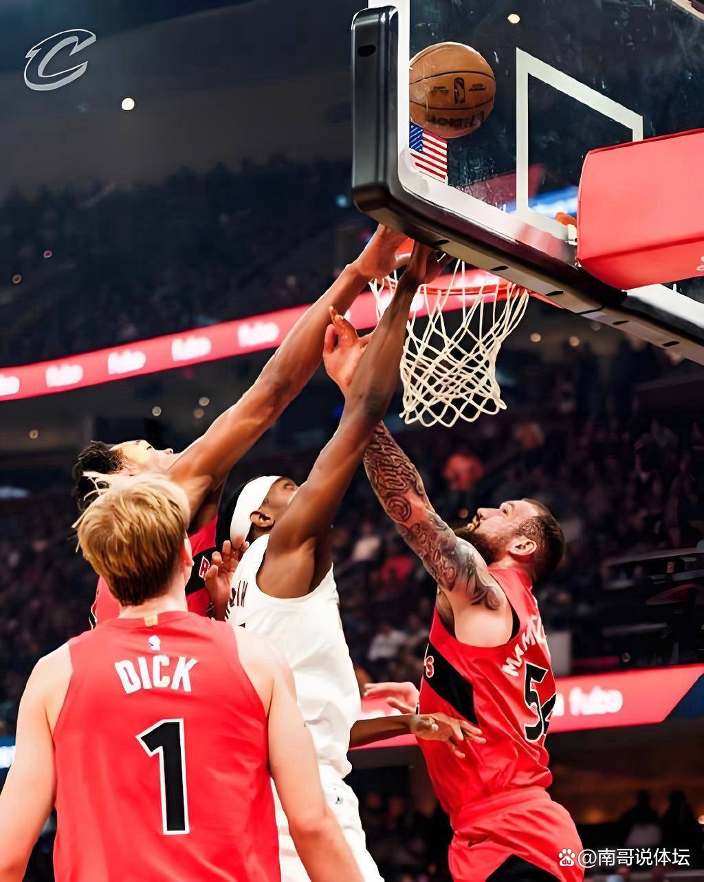 猛龙客场惊险获胜,实力得到肯定 猛龙客场惊险获胜,实力得到肯定