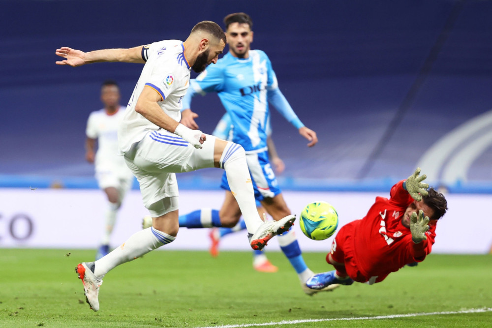 包含皇马“反杀”成功,紧追榜首晋级强的词条 包含皇马“反杀”成功,紧追榜首晋级强的词条