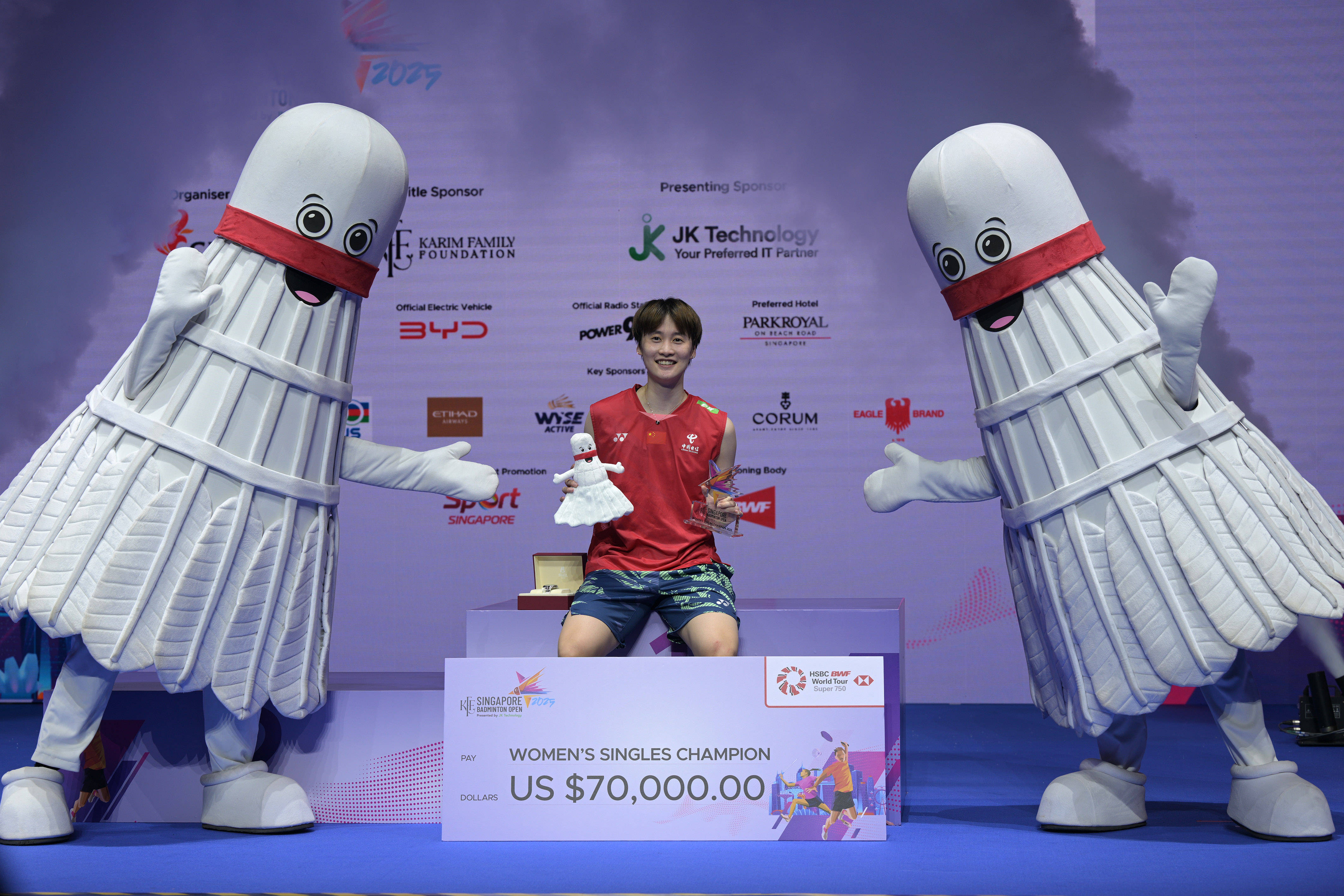 丹麦队鏖战韩国队，陈雨菲惊艳四座