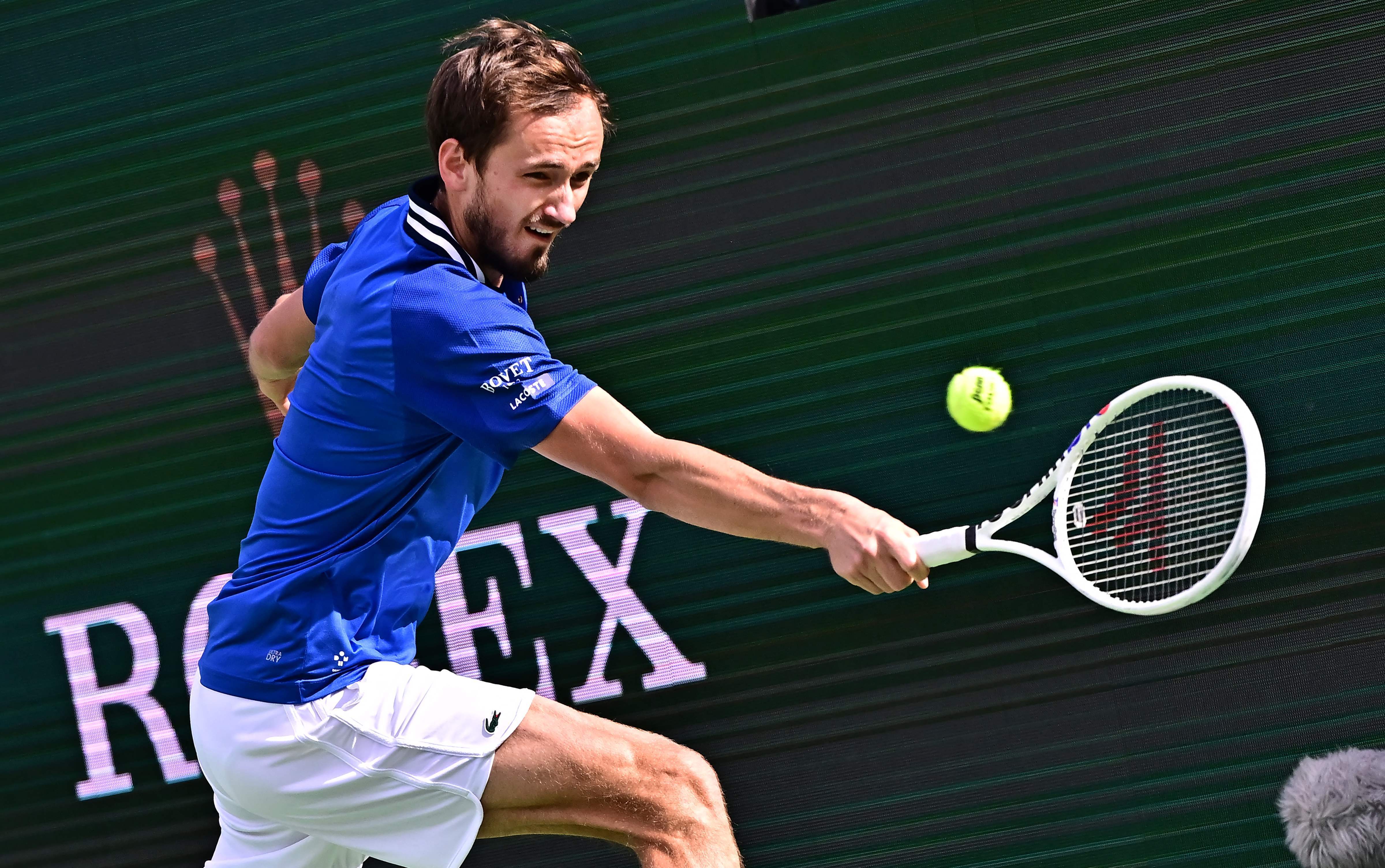 日本网球队完胜美国网球队，梅德韦杰夫送出助攻的简单介绍