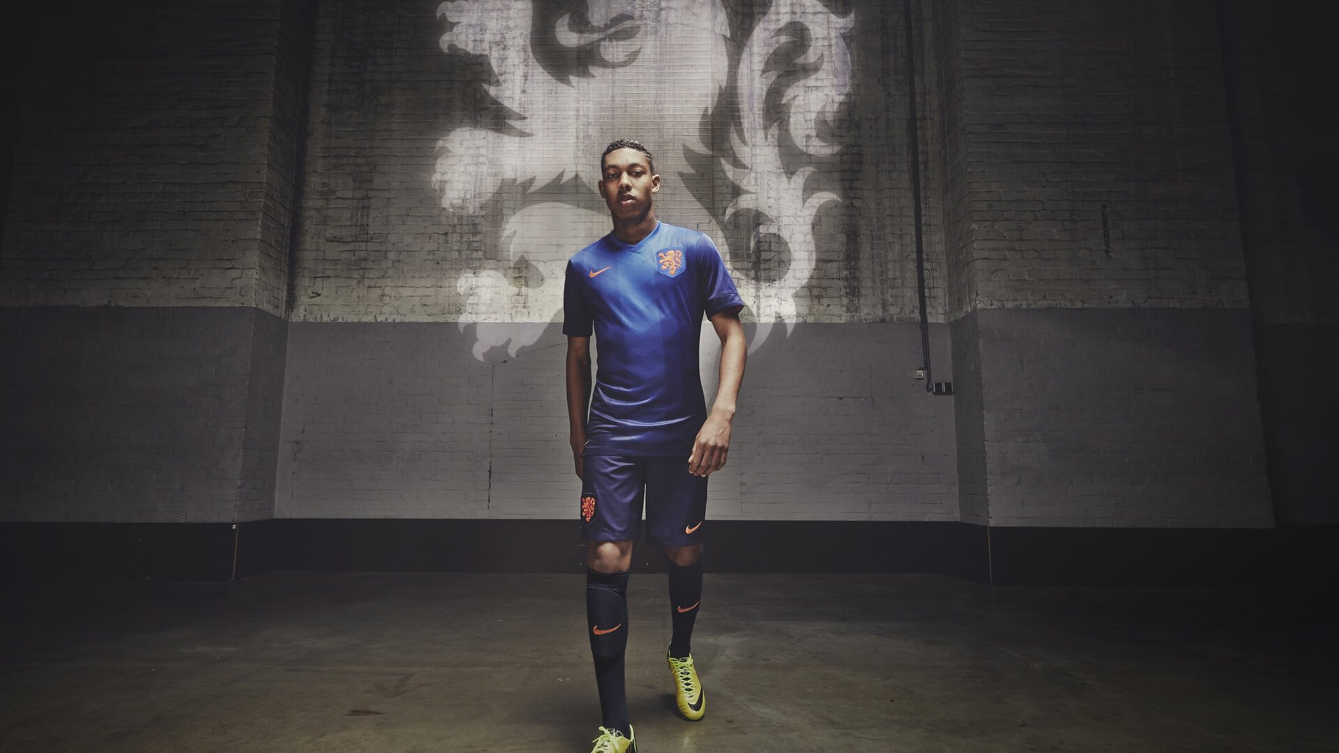 赛道与球场，双星闪耀的决胜之夜